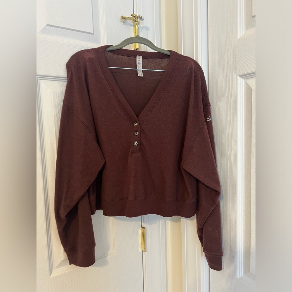 Alo Yoga Shirt